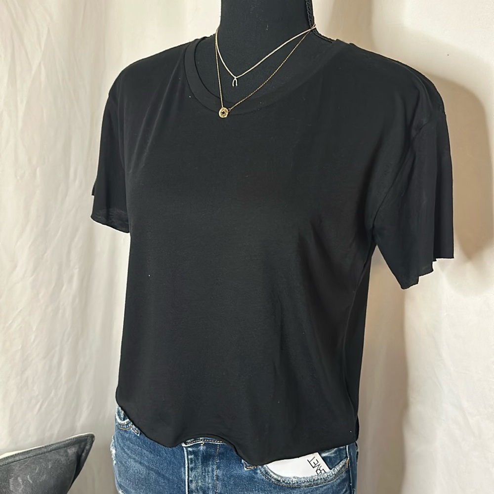 NWT Next Level Crop Tee - black‎